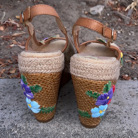 ANTHROPOLOGIE POETIC LICENSE PETAL PUSHER ESPADRILLE PLATFORM WEDGES SZ 8 FLORAL - Picture 5 of 11